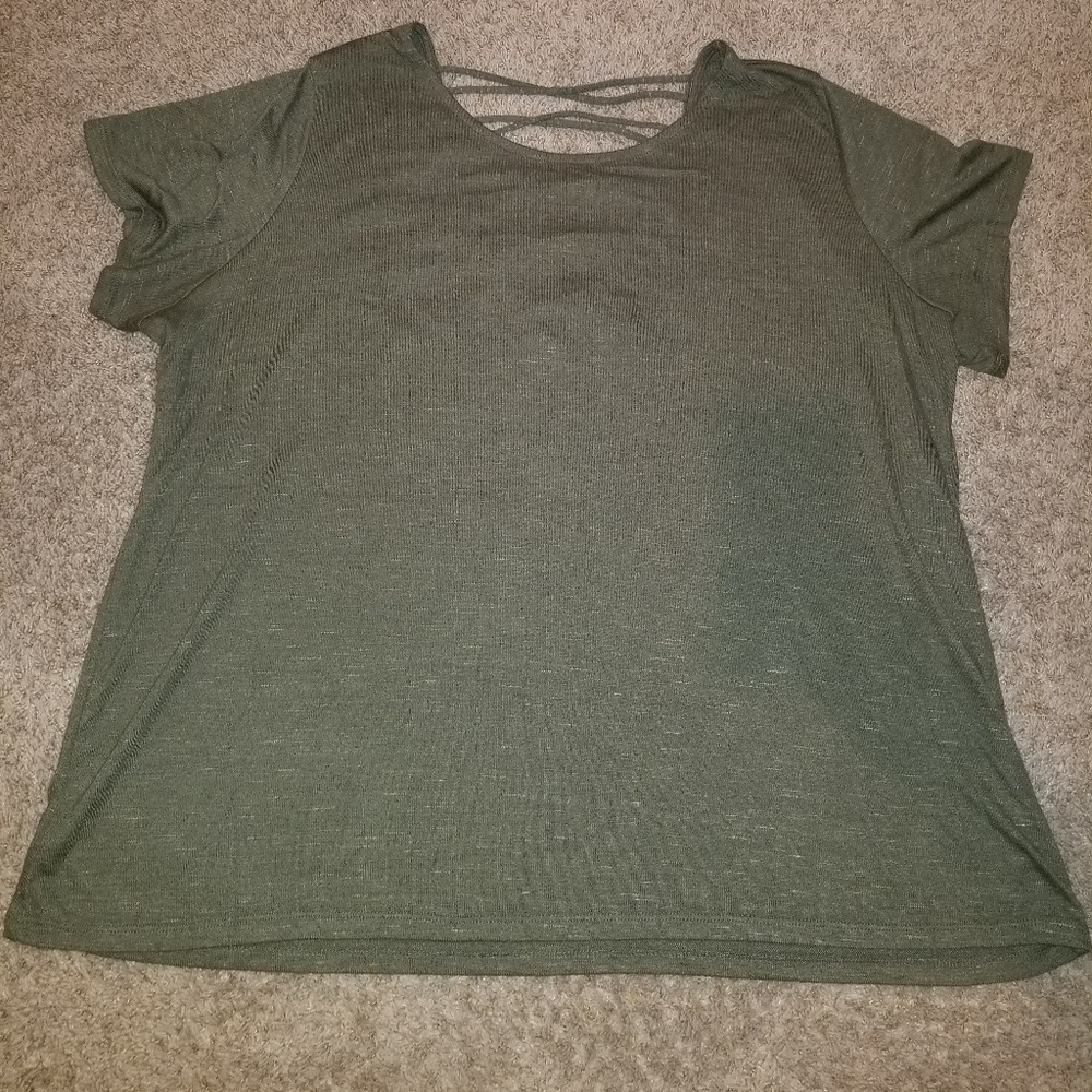 Short sleeve top with faux lace up back